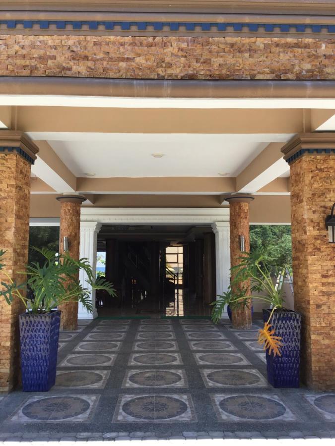 Em Royalle Hotel & Beach Resort ซานฮวน ภายนอก รูปภาพ