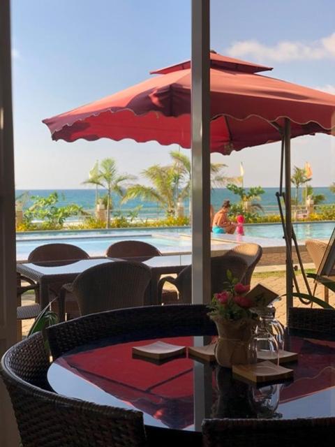 Em Royalle Hotel & Beach Resort ซานฮวน ภายนอก รูปภาพ